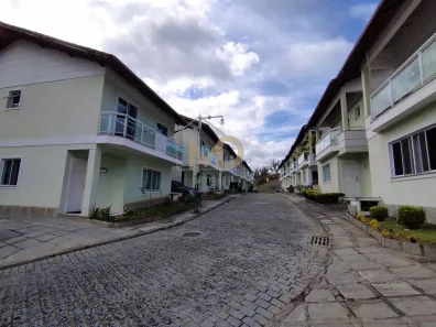 Casa de Condomínio com 4 Quartos à venda, 138m² no Iucas, Teresópolis