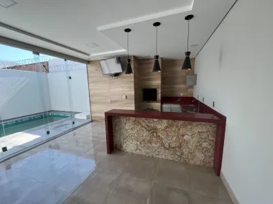 Casa com 3 Quartos à venda, 150m² no Jardim Ipanema, Uberlândia