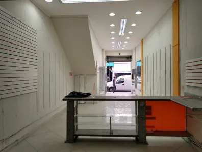Ponto Comercial com 6 Quartos para alugar, 128m² no Santa Efigênia, São Paulo