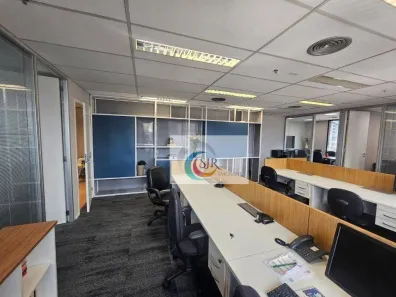 Sala Comercial para alugar, 100m² no Vila Olímpia, São Paulo