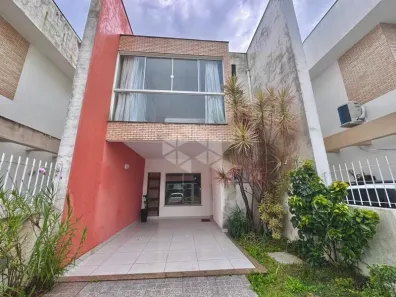 Casa com 3 Quartos para alugar, 127m² no Rio Tavares, Florianópolis