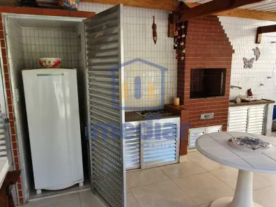 Casa de Condomínio com 3 Quartos à venda, 147m² no Enseada, Guarujá