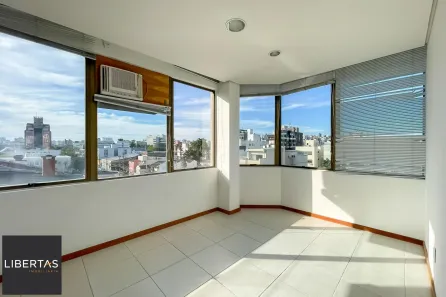 Sala Comercial com 2 Quartos à venda, 145m² no Santana, Porto Alegre