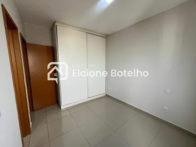 Apartamento com 3 Quartos para alugar, 95m² no Centro, Uberlândia