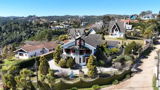 Sobrado com 4 Quartos à venda, 394m² no Vila Inglesa, Campos do Jordão