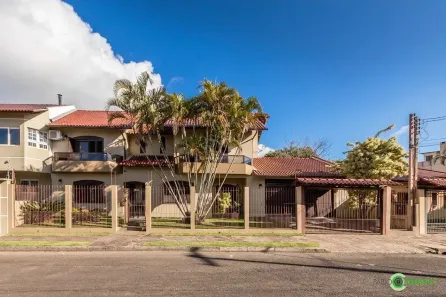 Sobrado com 4 Quartos à venda, 335m² no Morro Santana, Porto Alegre