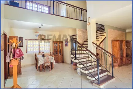 Sobrado com 4 Quartos à venda, 367m² no Ibirapuera, Barretos