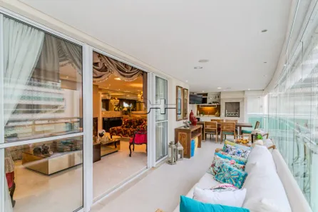 Apartamento com 3 Quartos para alugar, 185m² no Vila Romana, São Paulo