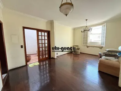 Casa com 3 Quartos para venda ou aluguel, 145m² no Centro, Itu
