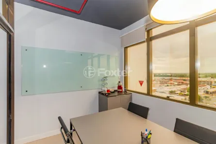 Sala Comercial à venda, 33m² no São Geraldo, Porto Alegre