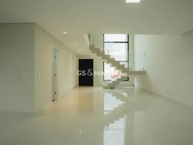 Casa de Condomínio com 3 Quartos à venda, 209m² no Califórnia, Londrina