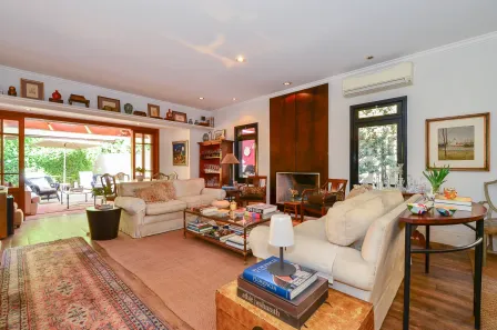 Casa com 3 Quartos à venda, 300m² no Butantã, São Paulo