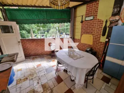 Casa com 8 Quartos à venda, 241m² no Flamengo, Rio de Janeiro