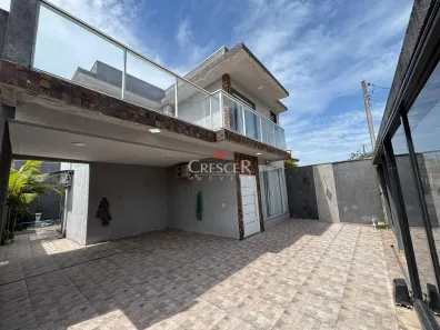 Sobrado com 3 Quartos à venda, 220m² no Perequê, Matinhos
