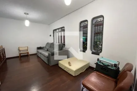 Casa com 4 Quartos à venda, 190m² no Jardim Rizzo, São Paulo