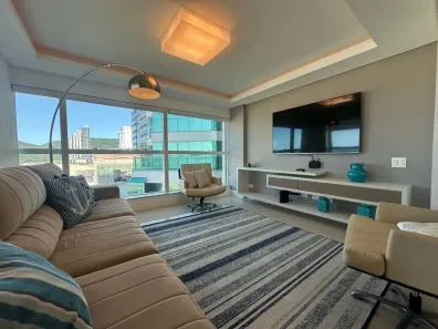 Apartamento com 3 Quartos para alugar, 168m² no Centro, Balneário Camboriú
