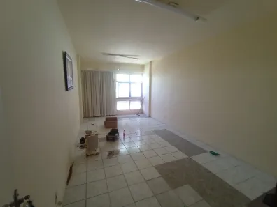 Prédio Comercial à venda, 28m² no Centro, Fortaleza