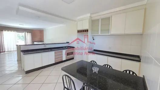 Casa com 2 Quartos para alugar, 60m² no Jardim Strass, Londrina