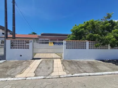 Casa com 3 Quartos à venda, 150m² no Meia Praia, Navegantes