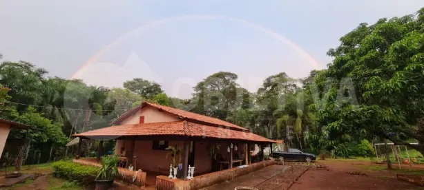Fazenda/Sítio com 2 Quartos à venda, 300m² no Área Rural de Uberlândia, Uberlândia