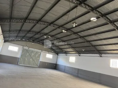 Galpão/Depósito/Armazém à venda, 700m² no Chácaras Reunidas, São José dos Campos