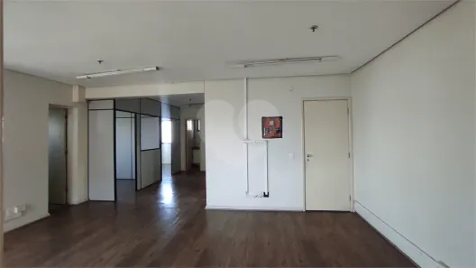 Sala Comercial para alugar, 45m² no Pacaembu, São Paulo