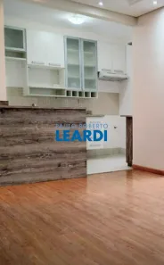 Apartamento com 3 Quartos para alugar, 77m² no Vila Independência, Valinhos
