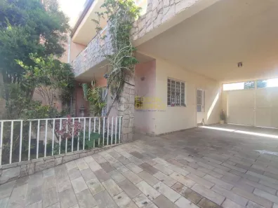 Sobrado com 3 Quartos à venda, 211m² no Parque São Domingos, Pindamonhangaba