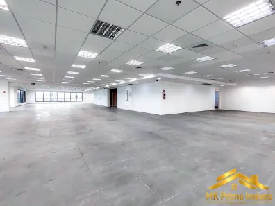 Sala Comercial para alugar, 677m² no Alphaville Industrial, Barueri