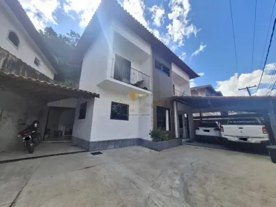 Casa com 4 Quartos à venda, 299m² no Granja Guarani, Teresópolis