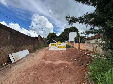 Lote/Terreno à venda, 479m² no São Benedito, Uberaba