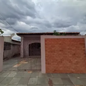 Casa com 3 Quartos para alugar, 100m² no Morada da Serra, Cuiabá