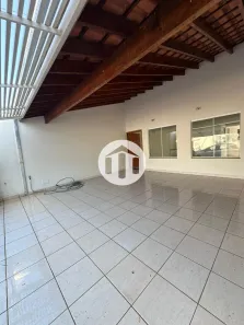 Casa com 3 Quartos para alugar, 200m² no Jardim Terramérica II, Americana