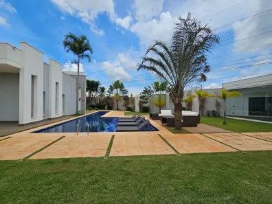 Casa de Condomínio com 3 Quartos à venda, 333m² no Estância Hípica, Nova Odessa