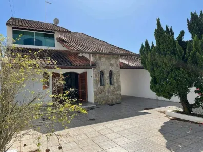 Casa com 3 Quartos à venda, 256m² no Centro, Peruíbe