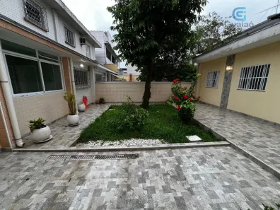 Sobrado com 3 Quartos à venda, 236m² no Embaré, Santos