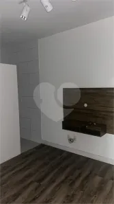 Apartamento com 1 Quarto para alugar, 25m² no Tatuapé, São Paulo