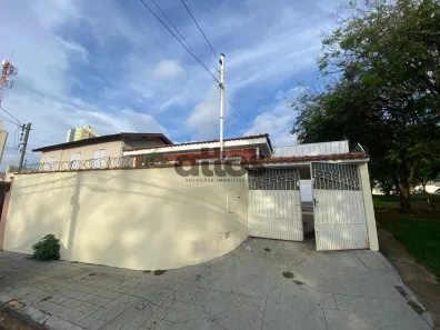 Casa com 3 Quartos para alugar, 190m² no Jardim Paraíso, São Carlos