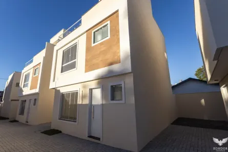 Sobrado com 3 Quartos à venda, 139m² no Orleans, Curitiba