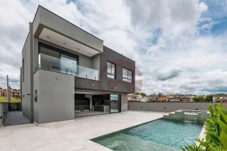 Sobrado com 4 Quartos à venda, 486m² no Granja Viana, Cotia