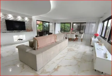 Casa com 4 Quartos à venda, 450m² no Charitas, Niterói