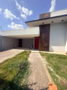 Casa com 3 Quartos para alugar, 200m² no Plano Diretor Norte, Palmas