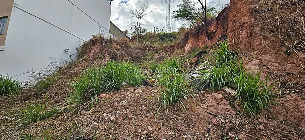 Lote/Terreno à venda, 275m² no Nova Era, Juiz de Fora