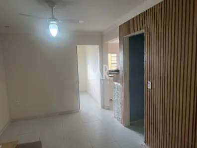 Casa com 2 Quartos para alugar, 60m² no Buritis, Belo Horizonte