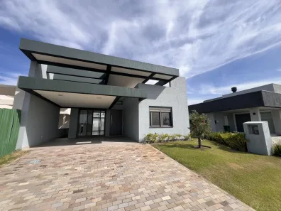 Casa de Condomínio com 3 Quartos à venda, 300m² no Arroio Teixeira, Capão da Canoa