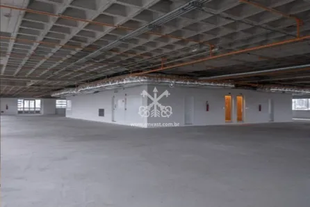 Sala Comercial para alugar, 3345m² no Parque Industrial Tomas Edson, São Paulo