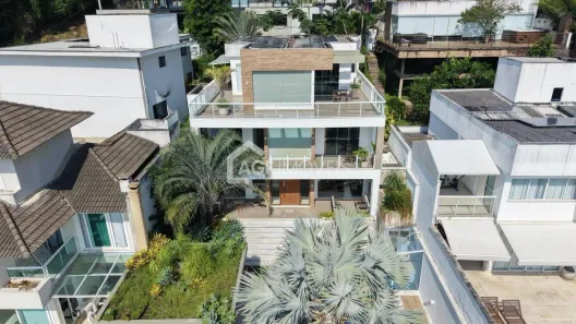 Casa de Condomínio com 5 Quartos à venda, 450m² no Charitas, Niterói