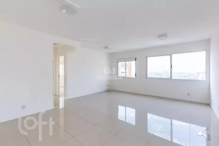 Apartamento com 2 Quartos à venda, 69m² no Vila Ipiranga, Porto Alegre