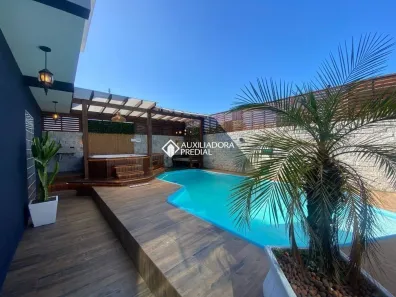Casa com 3 Quartos para alugar, 220m² no Campeche, Florianópolis