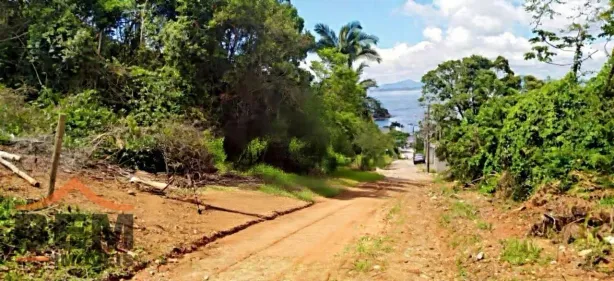 Lote/Terreno à venda, 317m² no Gravatá, Penha